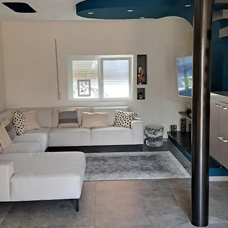 Duplex *